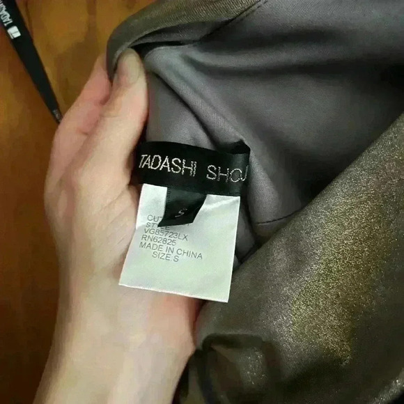 Tadashi Shoji Metallic Gathered waist gown Women’s Small - Picture 4 of 13